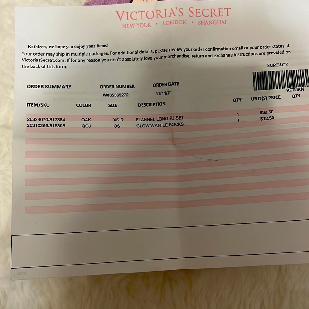 Glow waffle socks from Victoria’s Secret brand new - Picture 2 of 2
